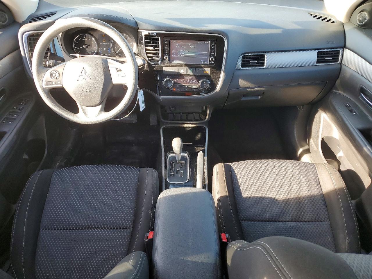 2018 MITSUBISHI OUTLANDER ES photo 15