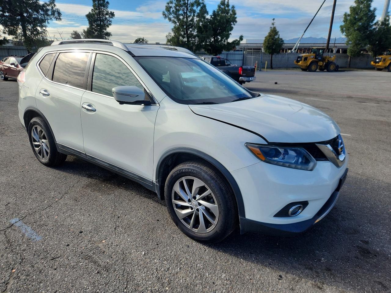 2014 NISSAN ROGUE S photo 4