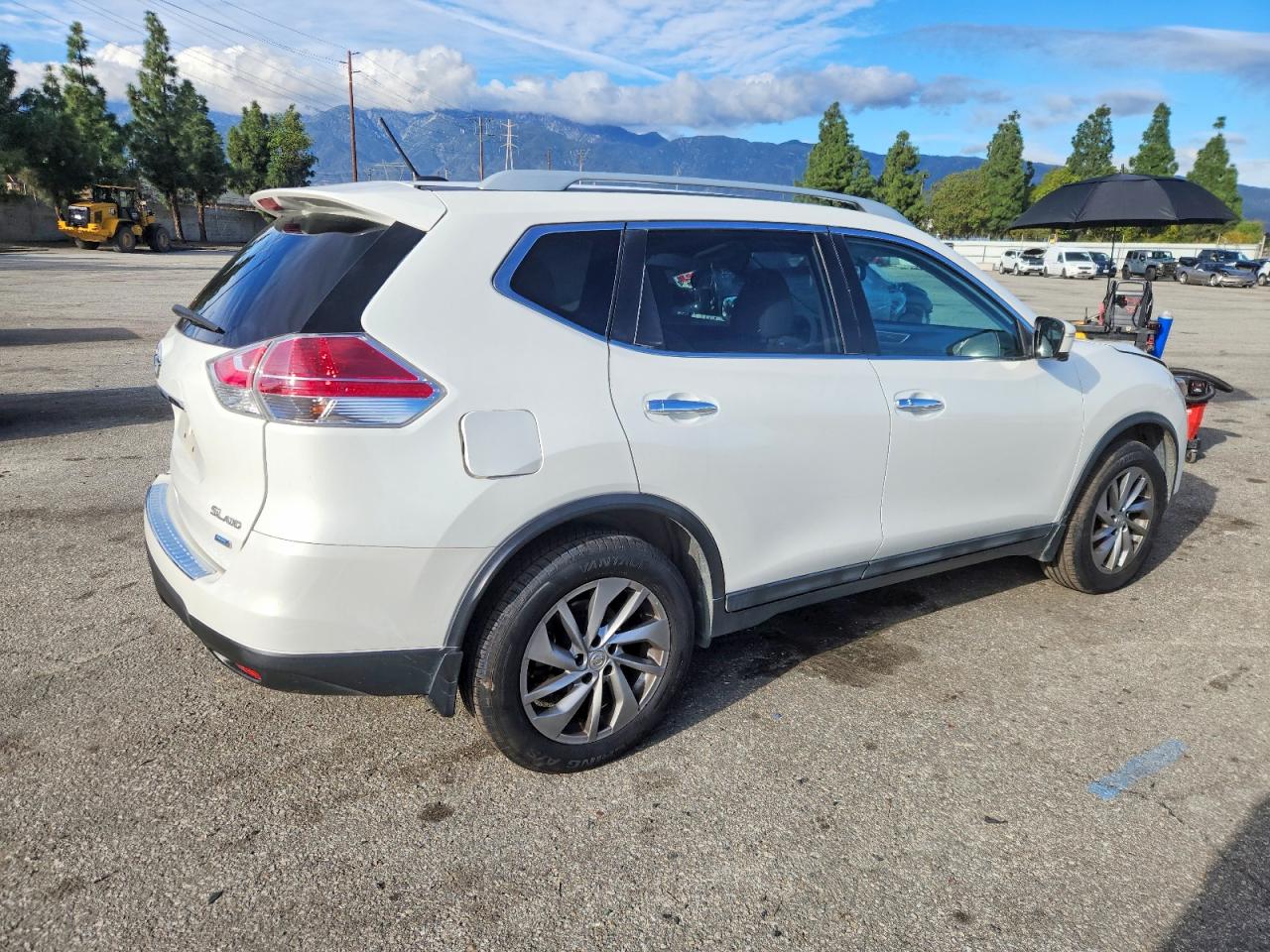 2014 NISSAN ROGUE S photo 3
