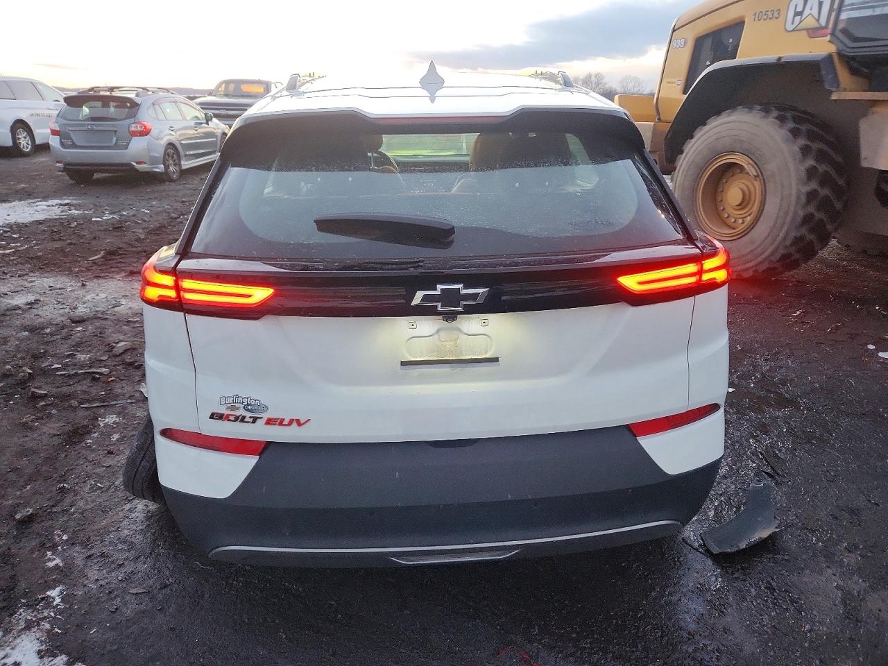 2023 CHEVROLET BOLT EUV LT photo 6