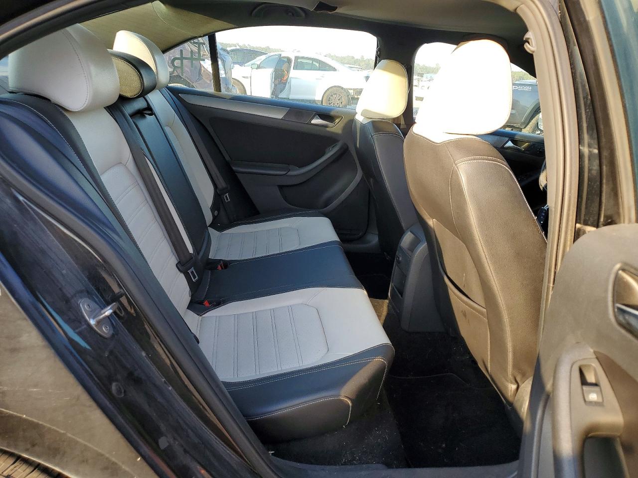 2016 VOLKSWAGEN JETTA SPORT photo 10