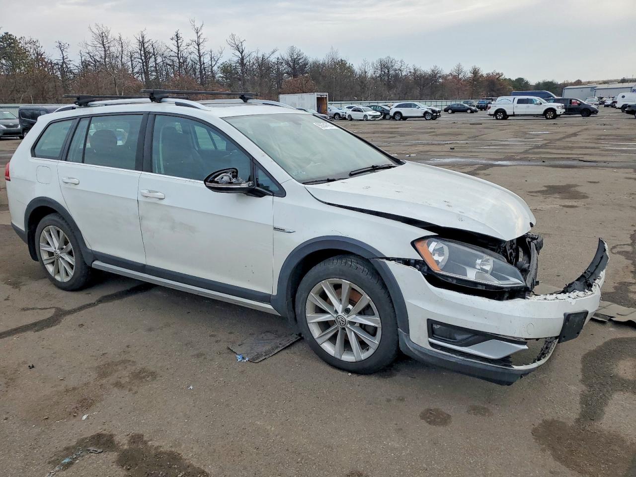 2017 VOLKSWAGEN GOLF ALLTRACK S photo 7