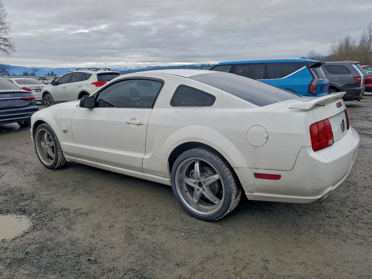 2006 FORD MUSTANG GT photo 2