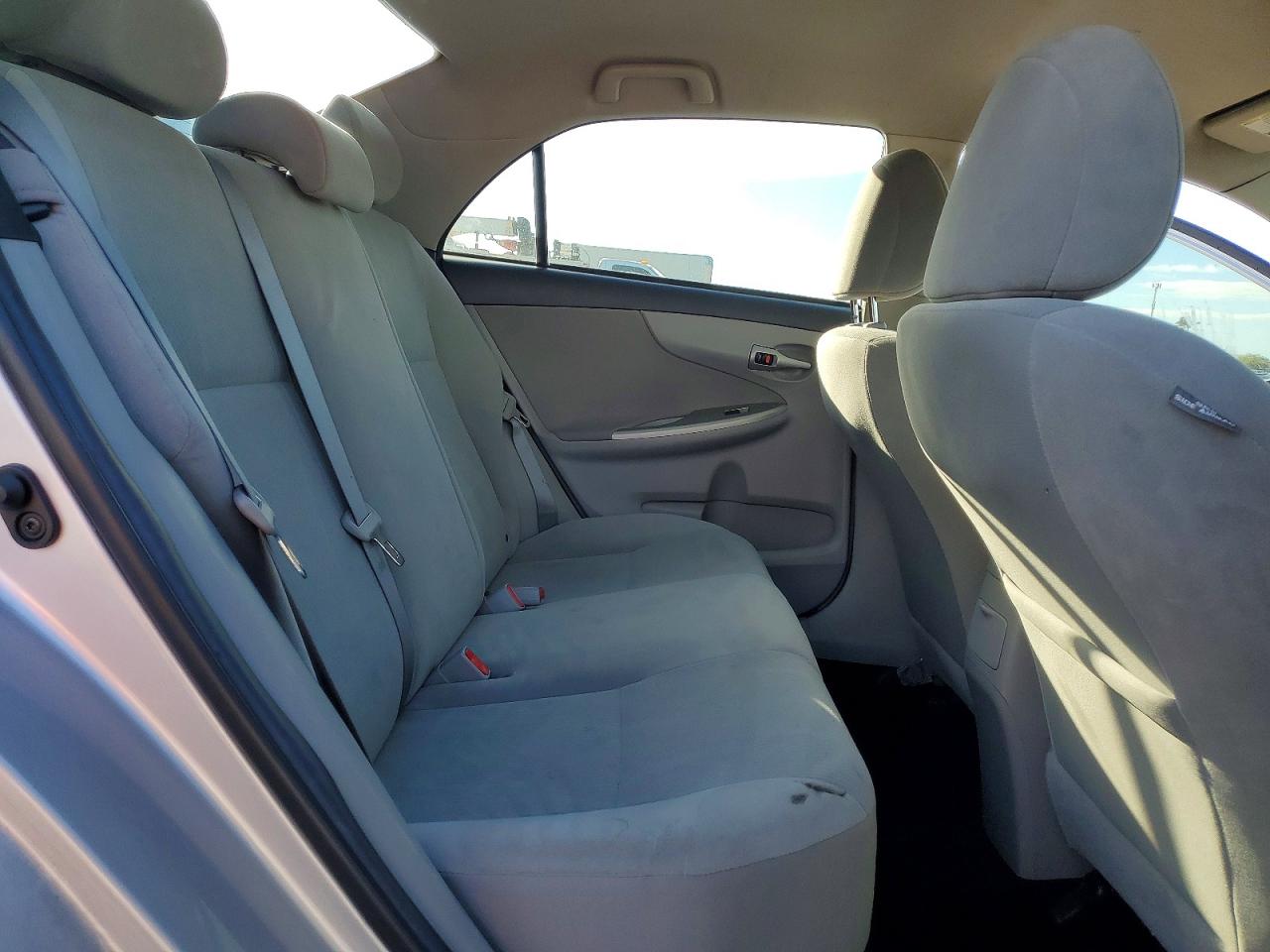 2012 TOYOTA COROLLA BASE photo 10
