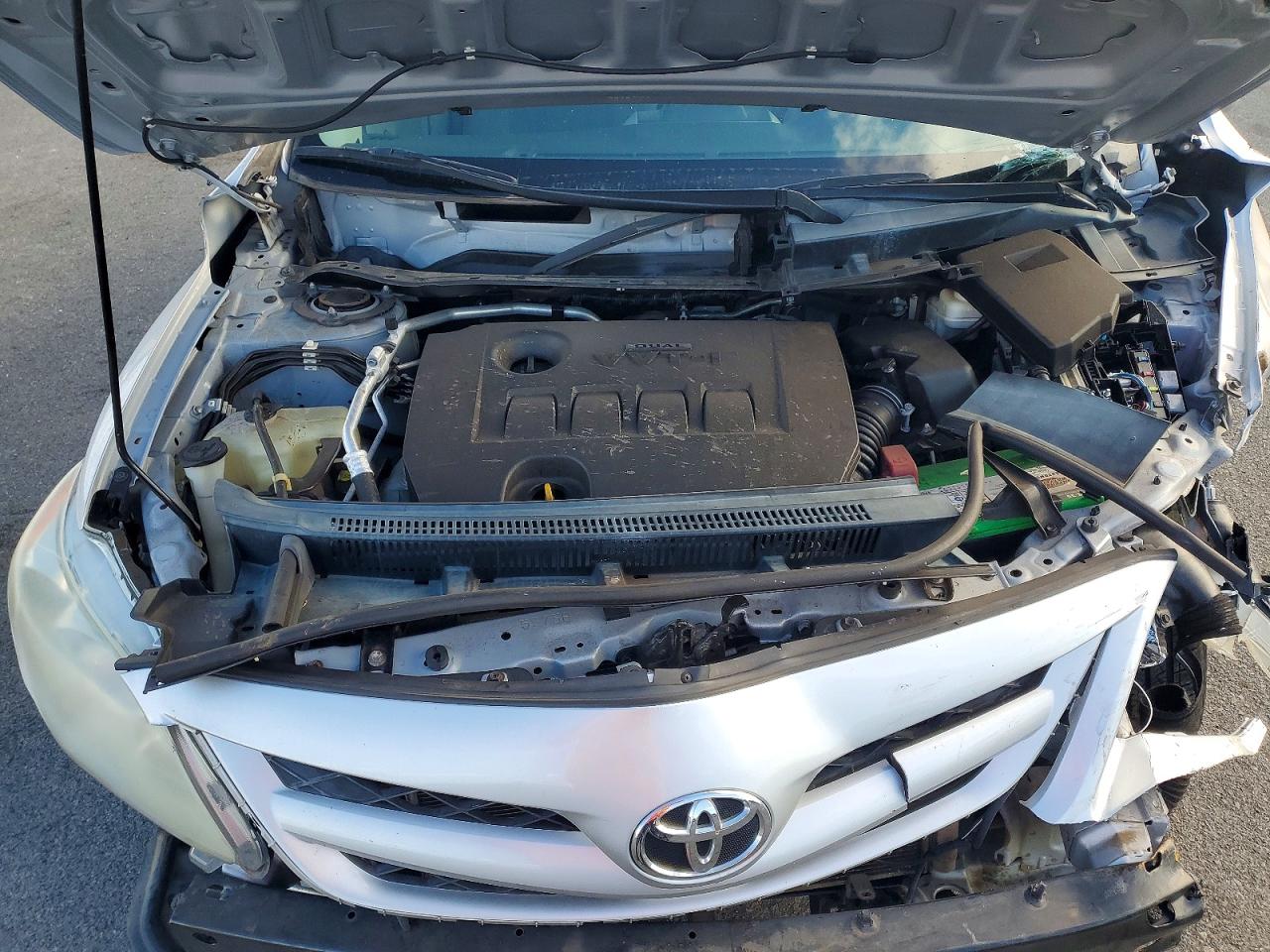 2012 TOYOTA COROLLA BASE photo 11