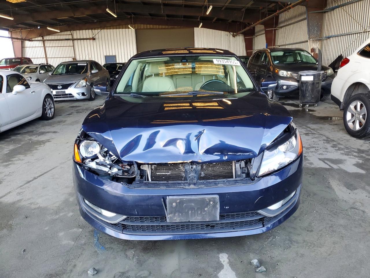 2015 VOLKSWAGEN PASSAT SEL photo 5