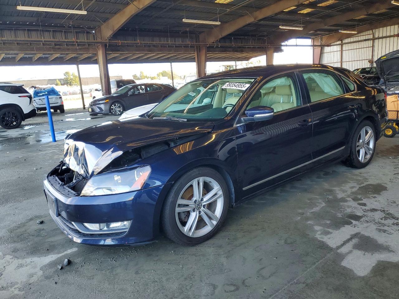 2015 VOLKSWAGEN PASSAT