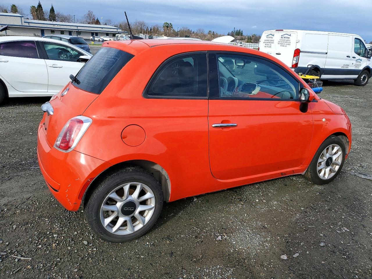 2017 FIAT 500 POP photo 3