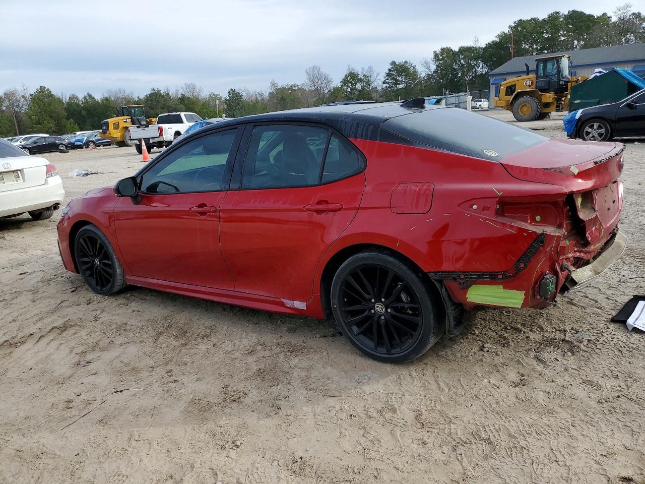 2022 TOYOTA CAMRY XSE photo 2