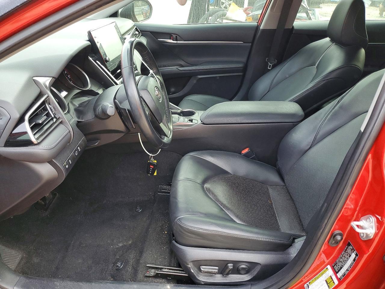 2022 TOYOTA CAMRY XSE photo 7