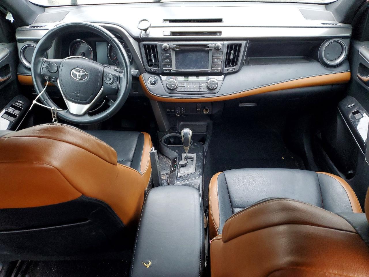 2016 TOYOTA RAV4 SE photo 15