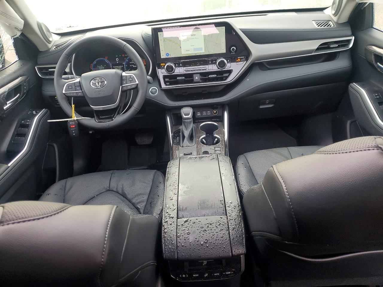 2025 TOYOTA HIGHLANDER HYBRID LIMITED photo 8