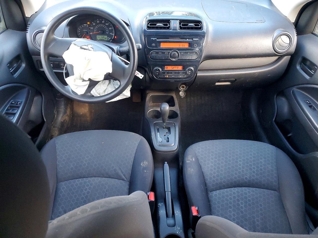 2015 MITSUBISHI MIRAGE DE photo 8
