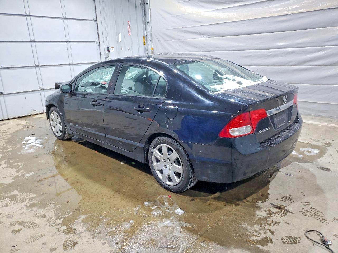2011 HONDA CIVIC LX photo 3