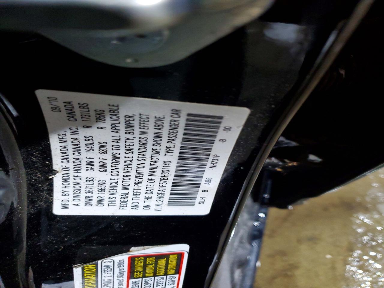 2011 HONDA CIVIC LX photo 25
