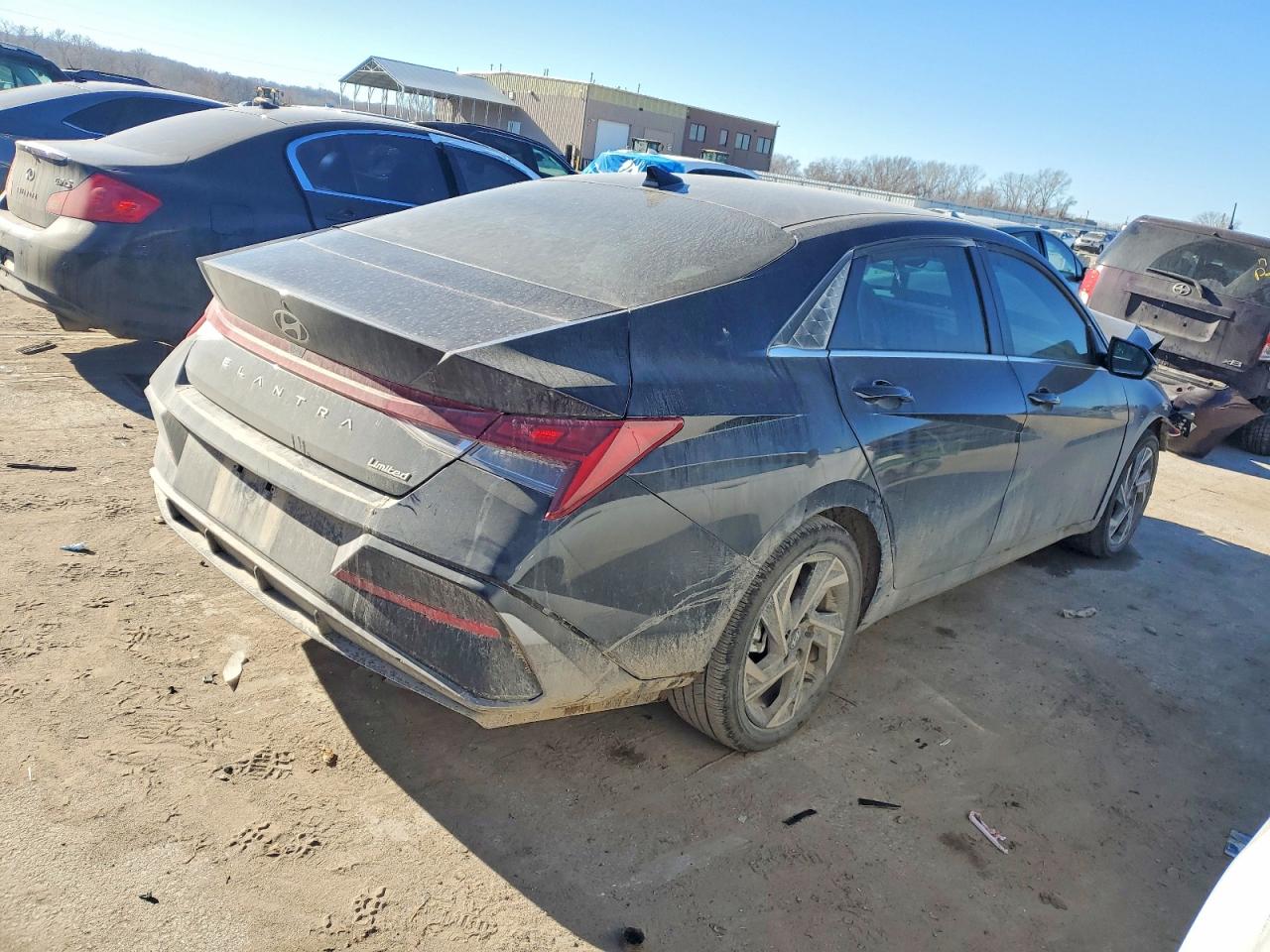 2025 HYUNDAI ELANTRA LIMITED photo 3