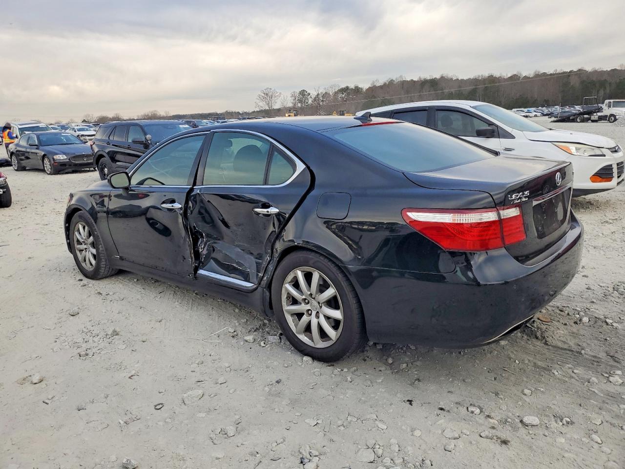 2007 LEXUS LS 460 photo 2