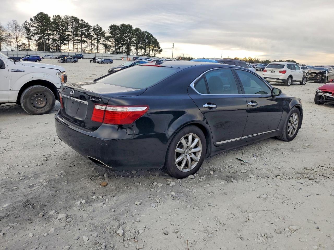 2007 LEXUS LS 460 photo 3