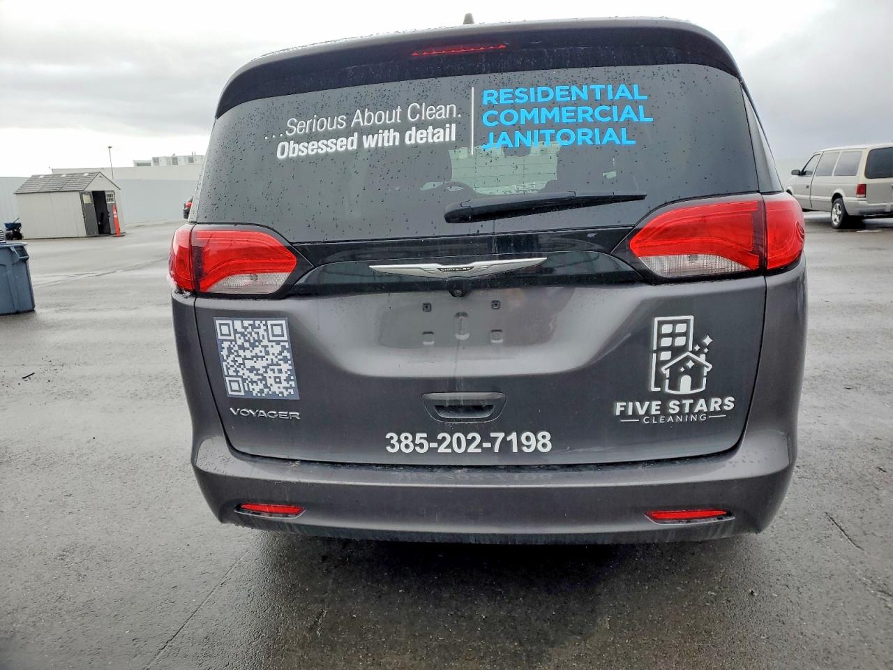 2023 CHRYSLER VOYAGER LX photo 6