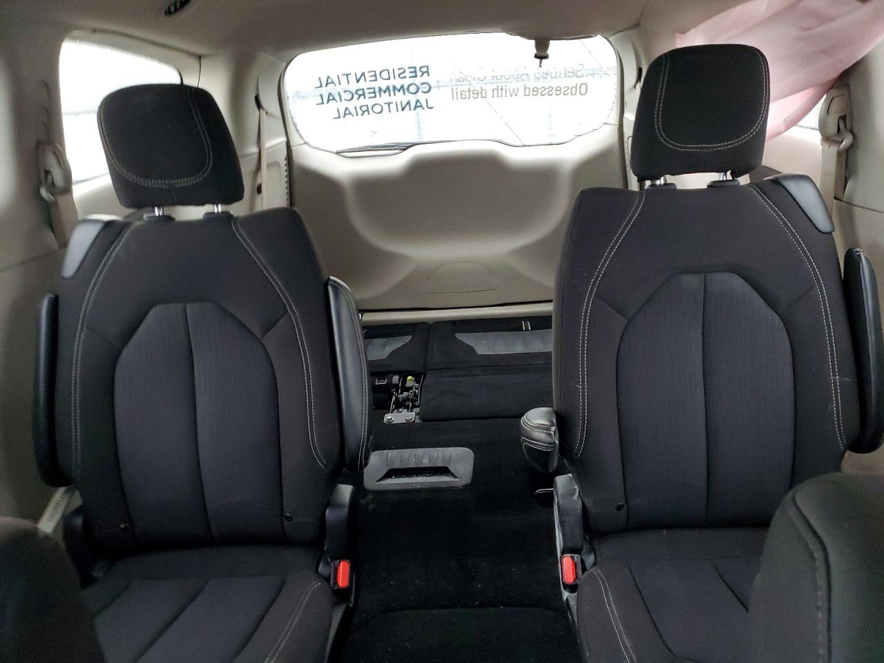 2023 CHRYSLER VOYAGER LX photo 10