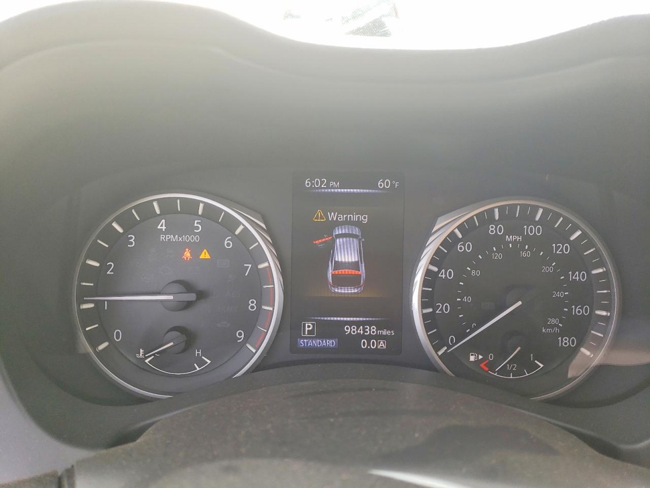 2018 INFINITI Q50 LUXE photo 9