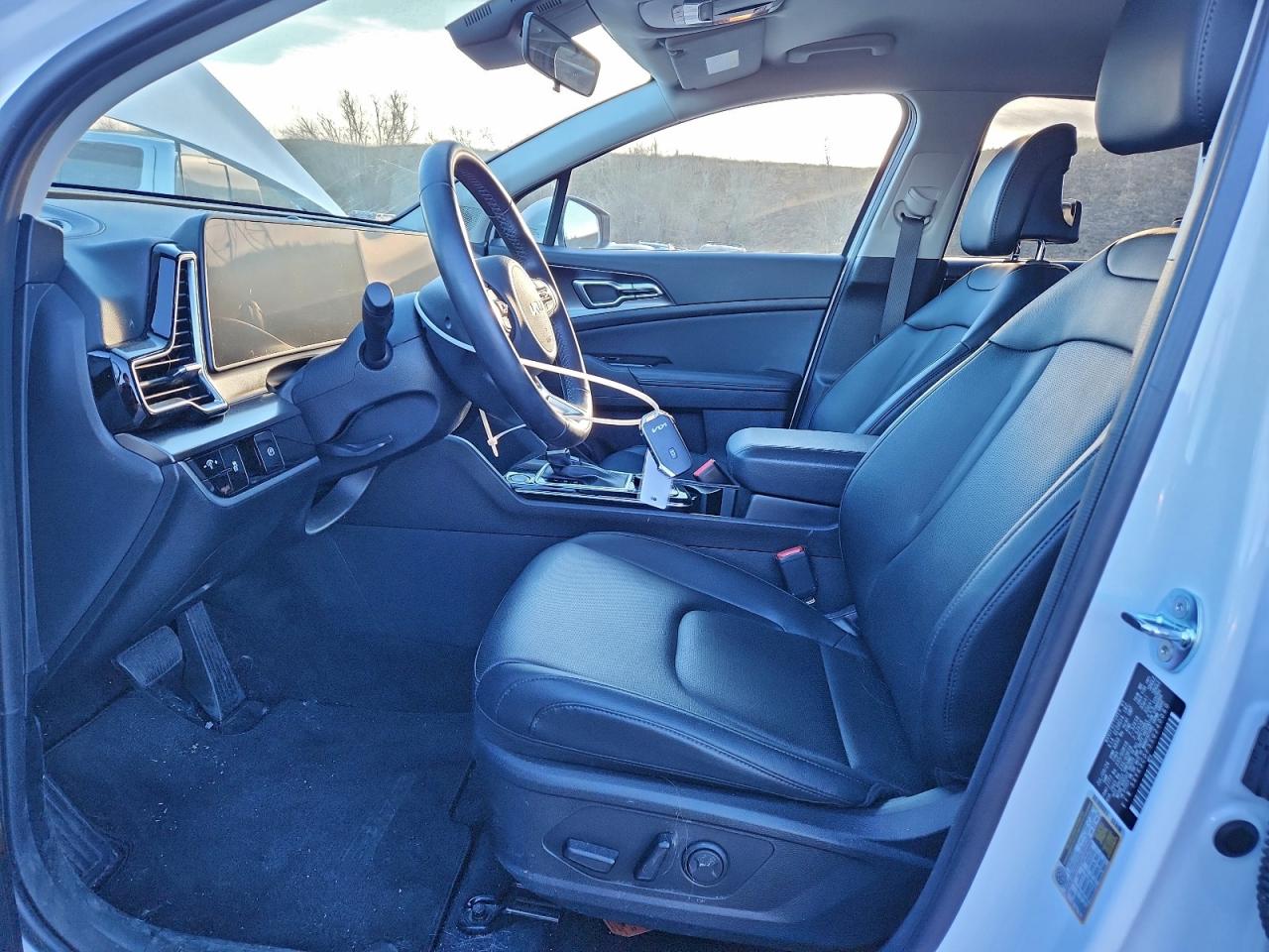 2025 KIA SPORTAGE EX photo 13