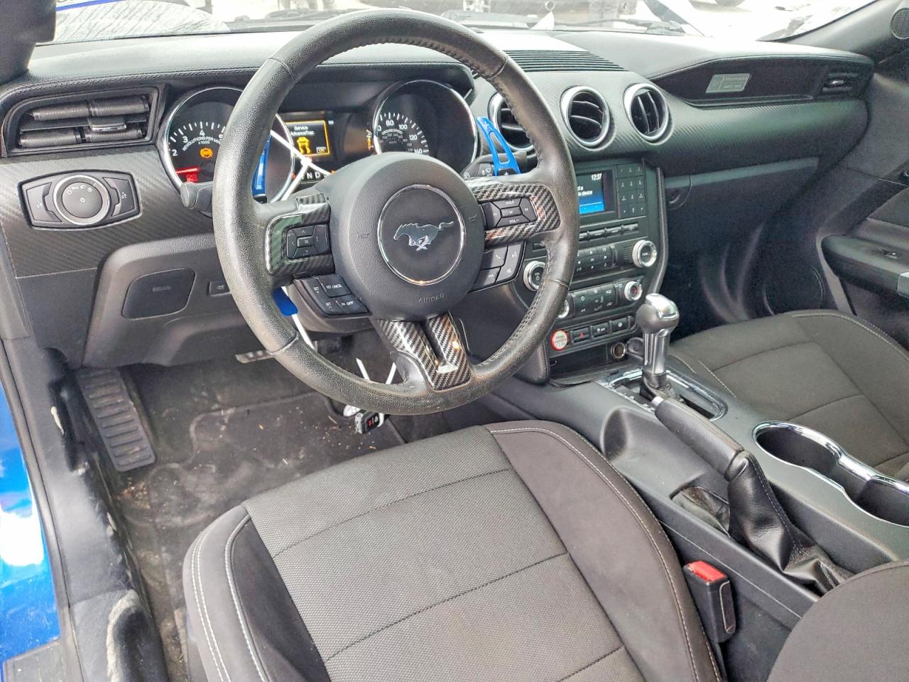2017 FORD MUSTANG photo 8