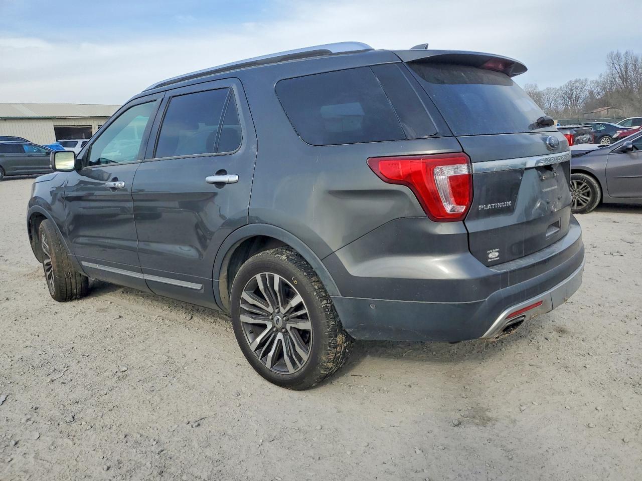 2016 FORD EXPLORER PLATINUM photo 2