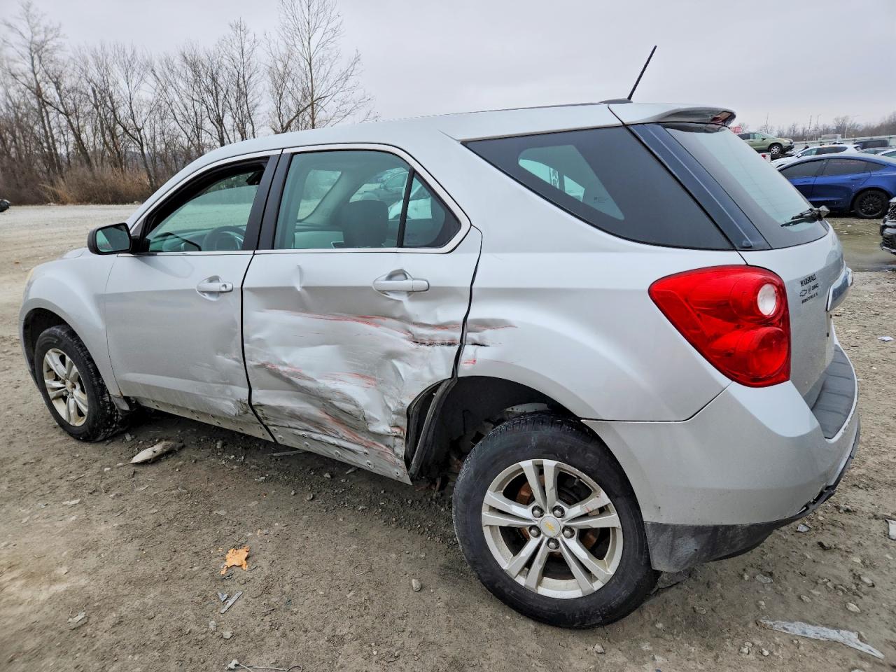 2015 CHEVROLET EQUINOX LS photo 3