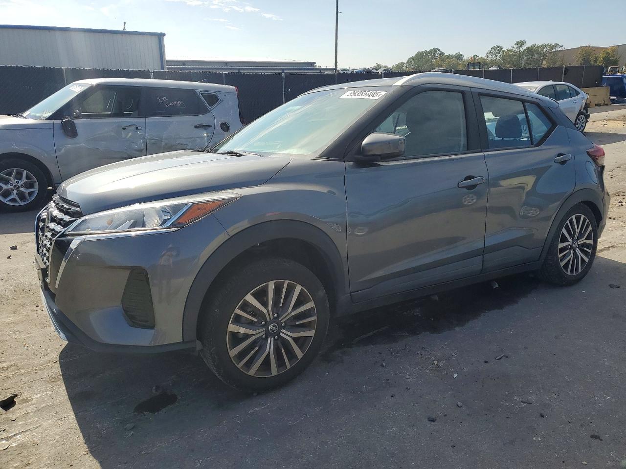 2021 NISSAN KICKS