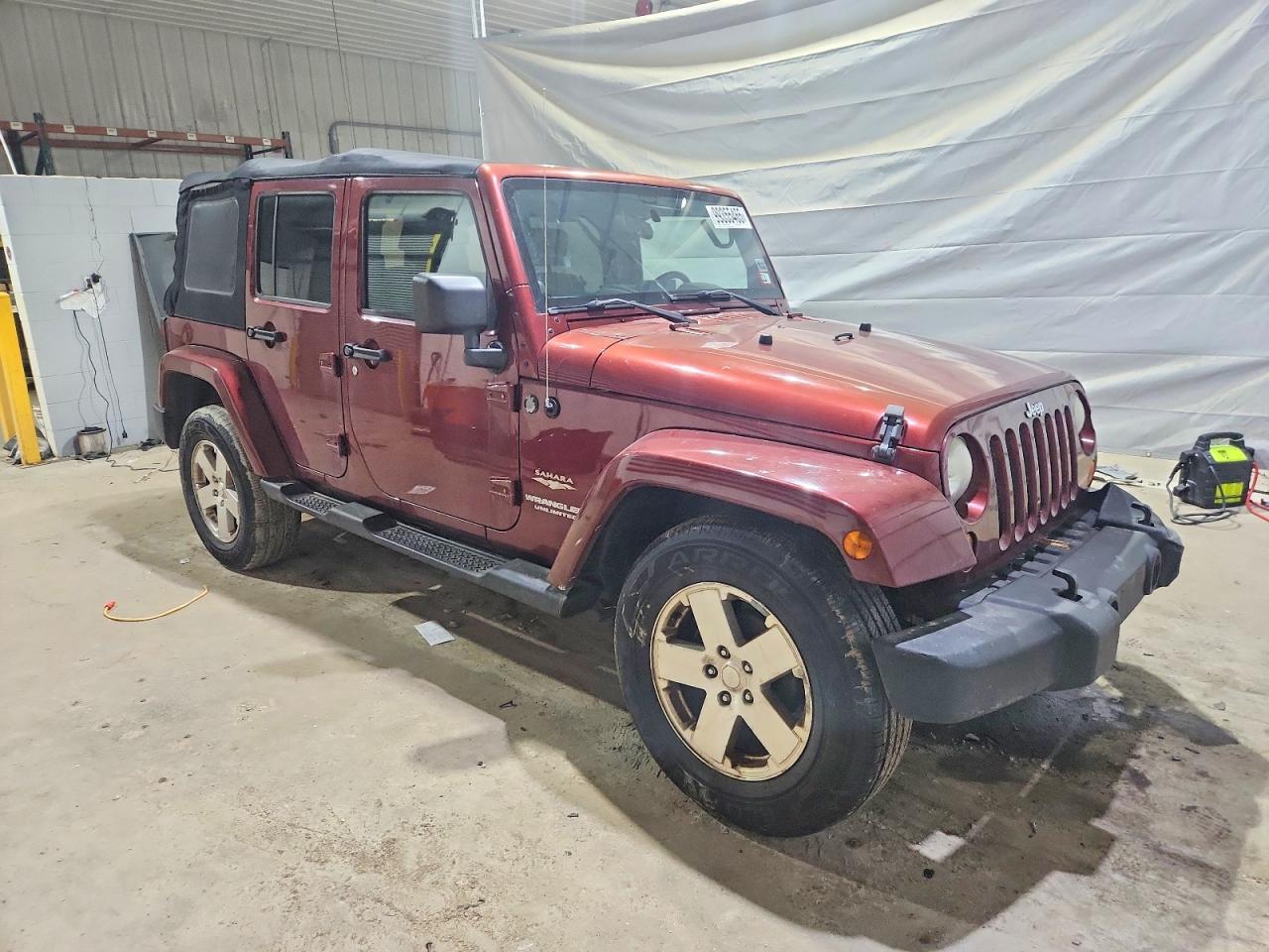 2009 JEEP WRANGLER UNLIMITED SAHARA photo 4