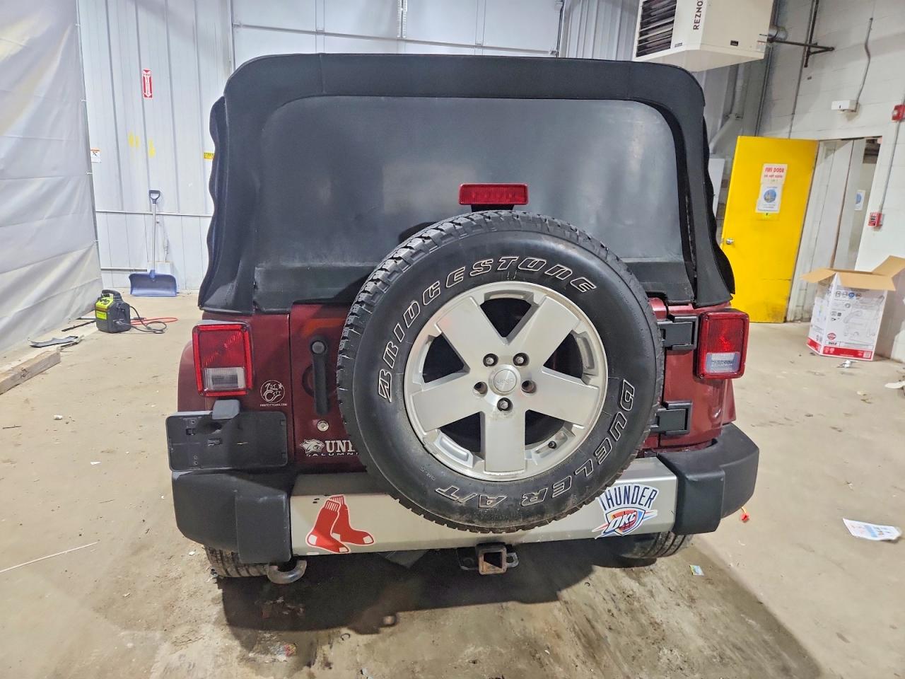 2009 JEEP WRANGLER UNLIMITED SAHARA photo 6