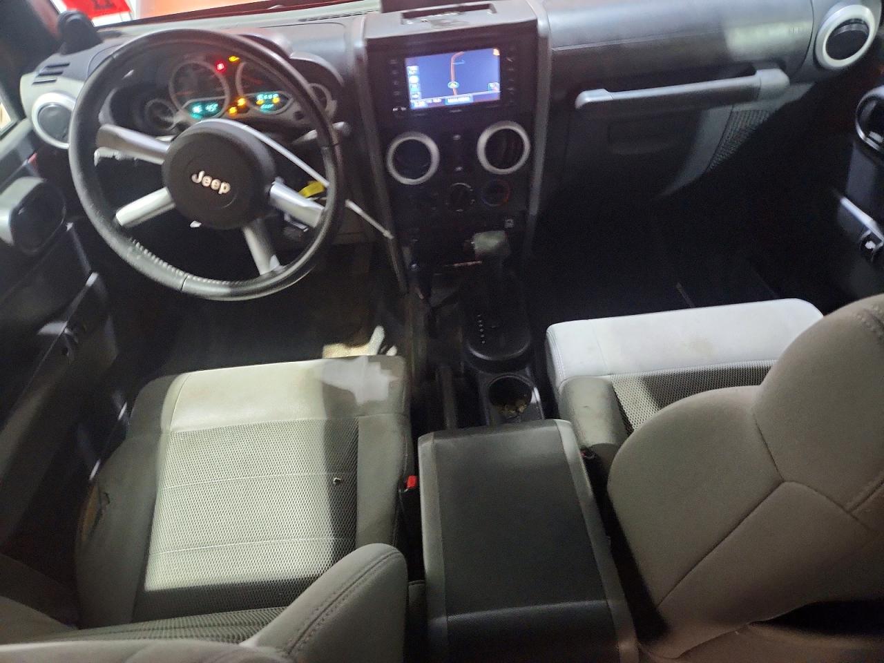 2009 JEEP WRANGLER UNLIMITED SAHARA photo 8