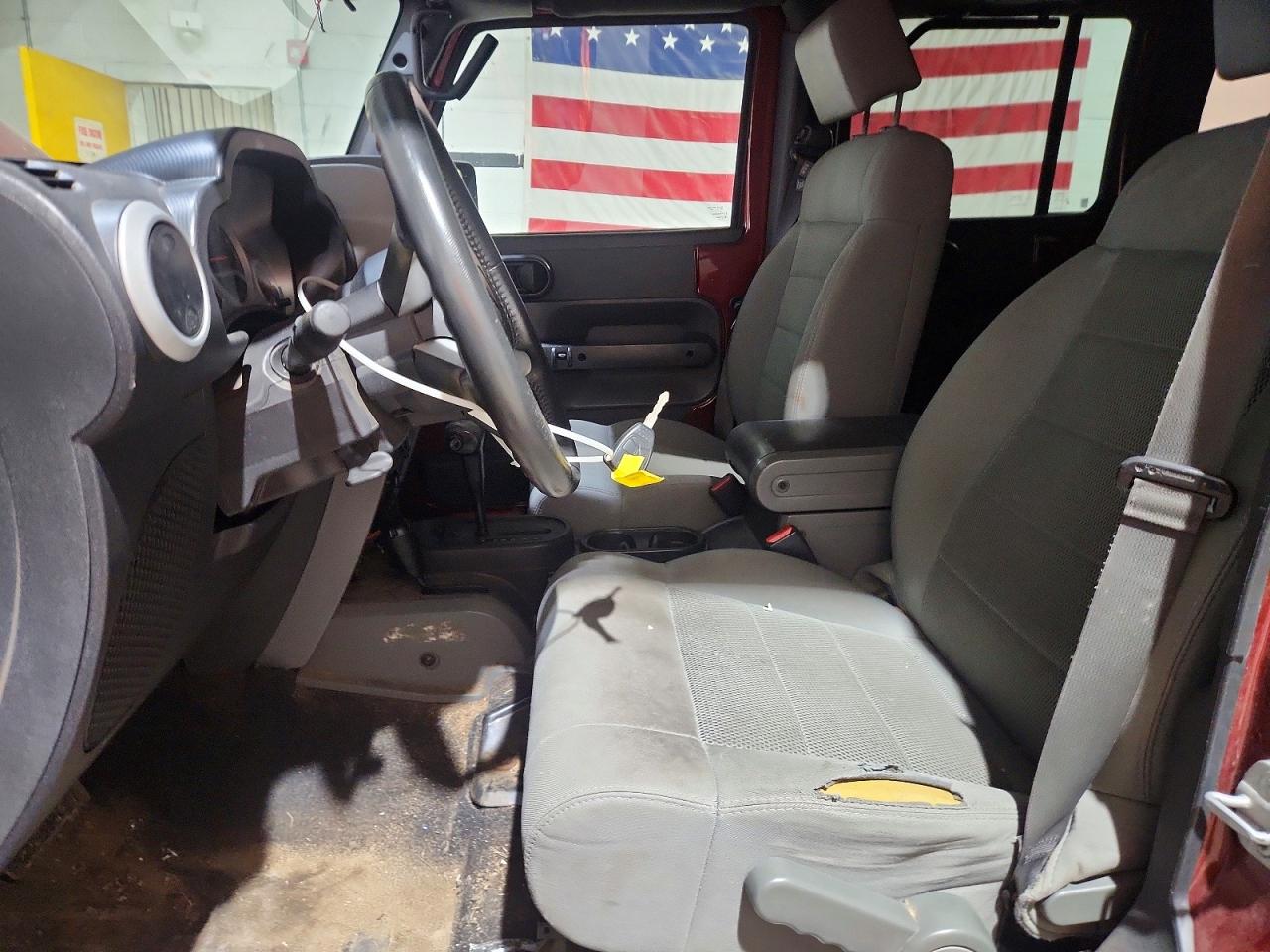 2009 JEEP WRANGLER UNLIMITED SAHARA photo 7
