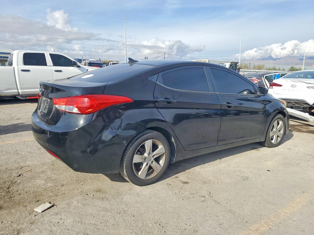 2012 HYUNDAI ELANTRA GLS photo 3