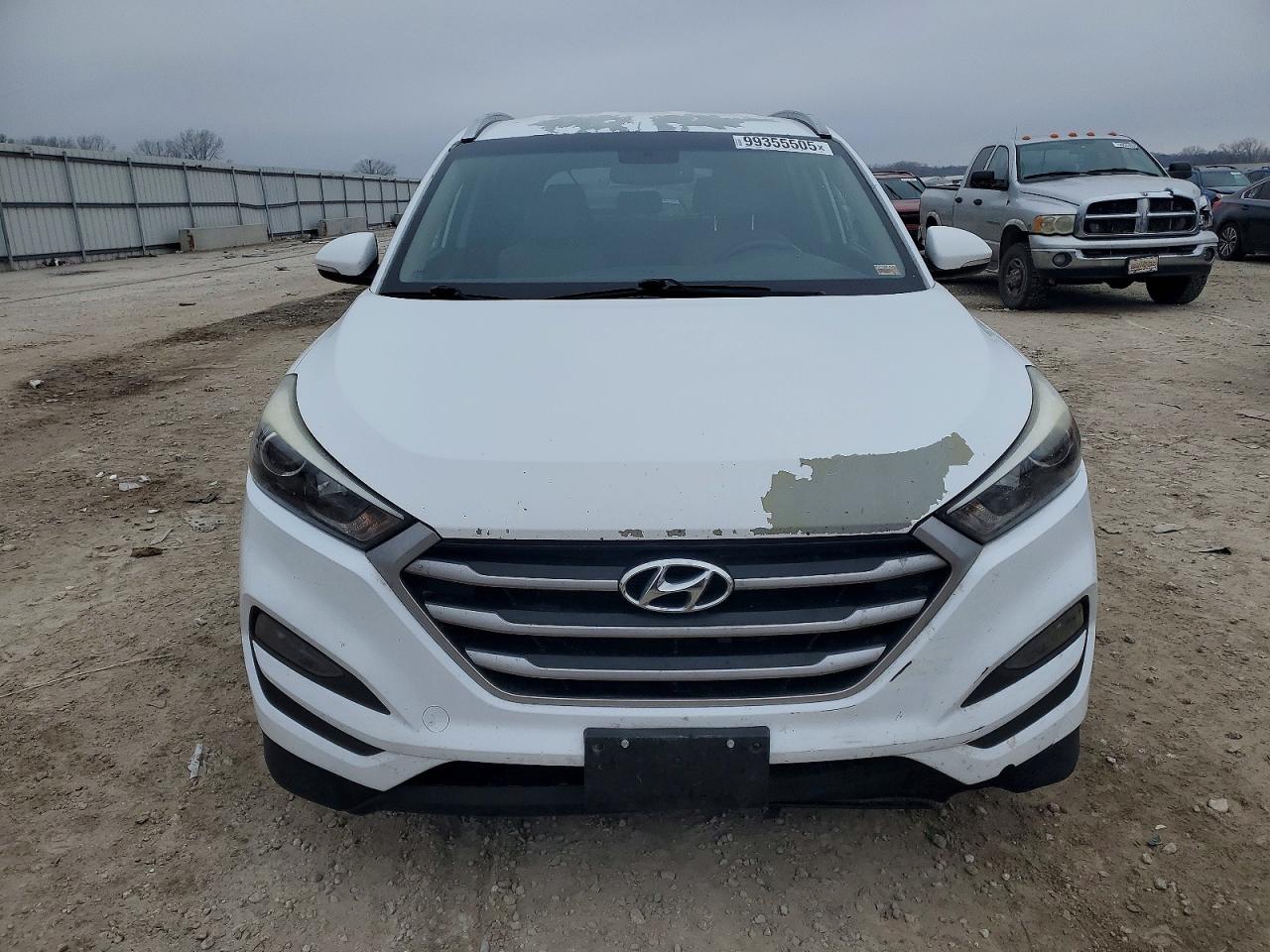 2017 HYUNDAI TUCSON SE PLUS photo 5
