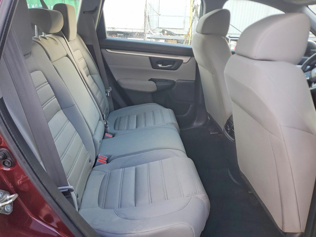 2017 HONDA CR-V LX photo 11