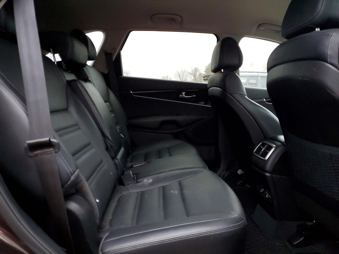 2016 KIA SORENTO EX photo 11