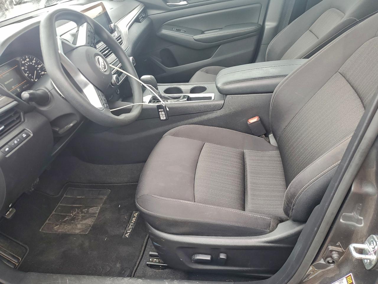 2025 NISSAN ALTIMA SV photo 7