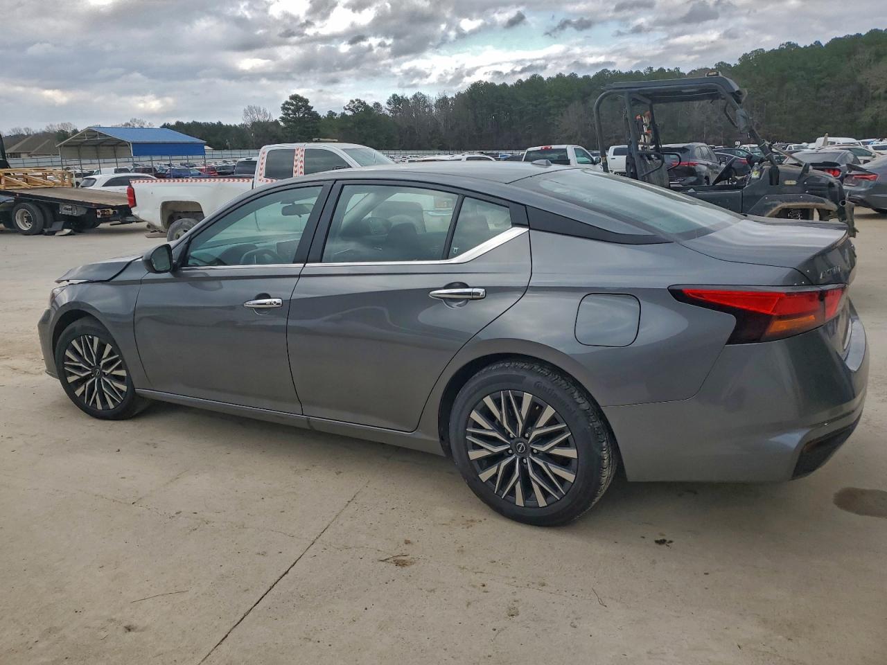 2025 NISSAN ALTIMA SV photo 2