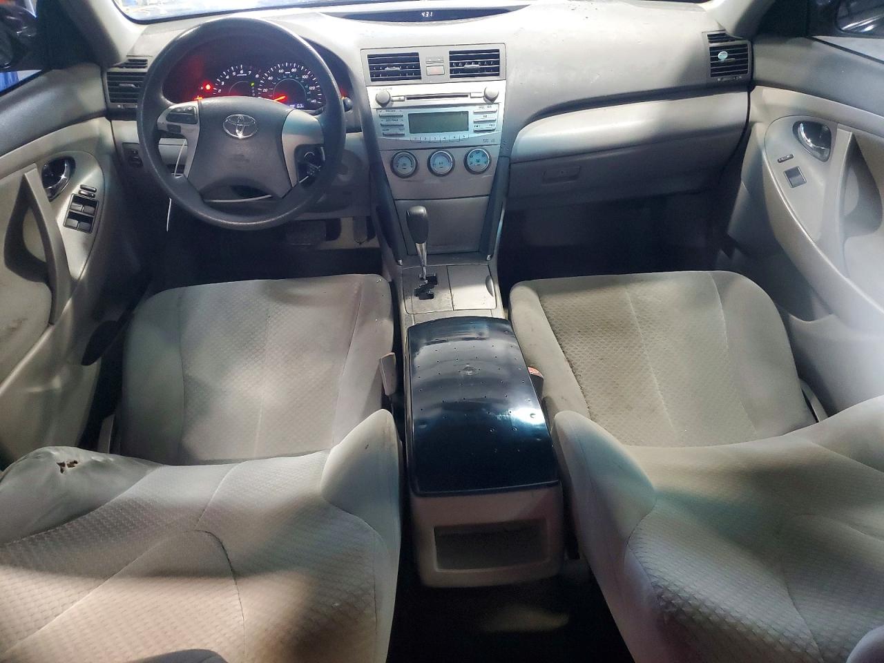 2009 TOYOTA CAMRY BASE photo 8