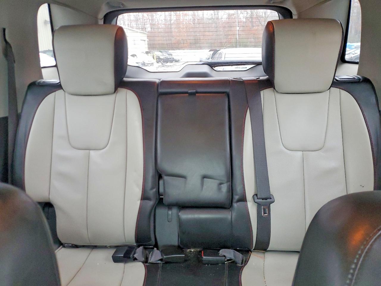 2011 GMC TERRAIN SLT photo 10
