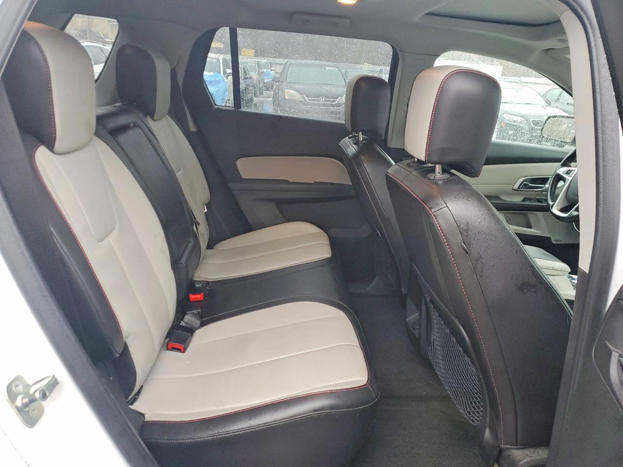 2011 GMC TERRAIN SLT photo 11