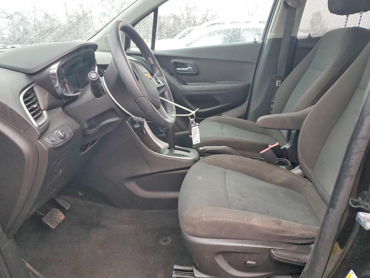 2020 CHEVROLET TRAX LS photo 7