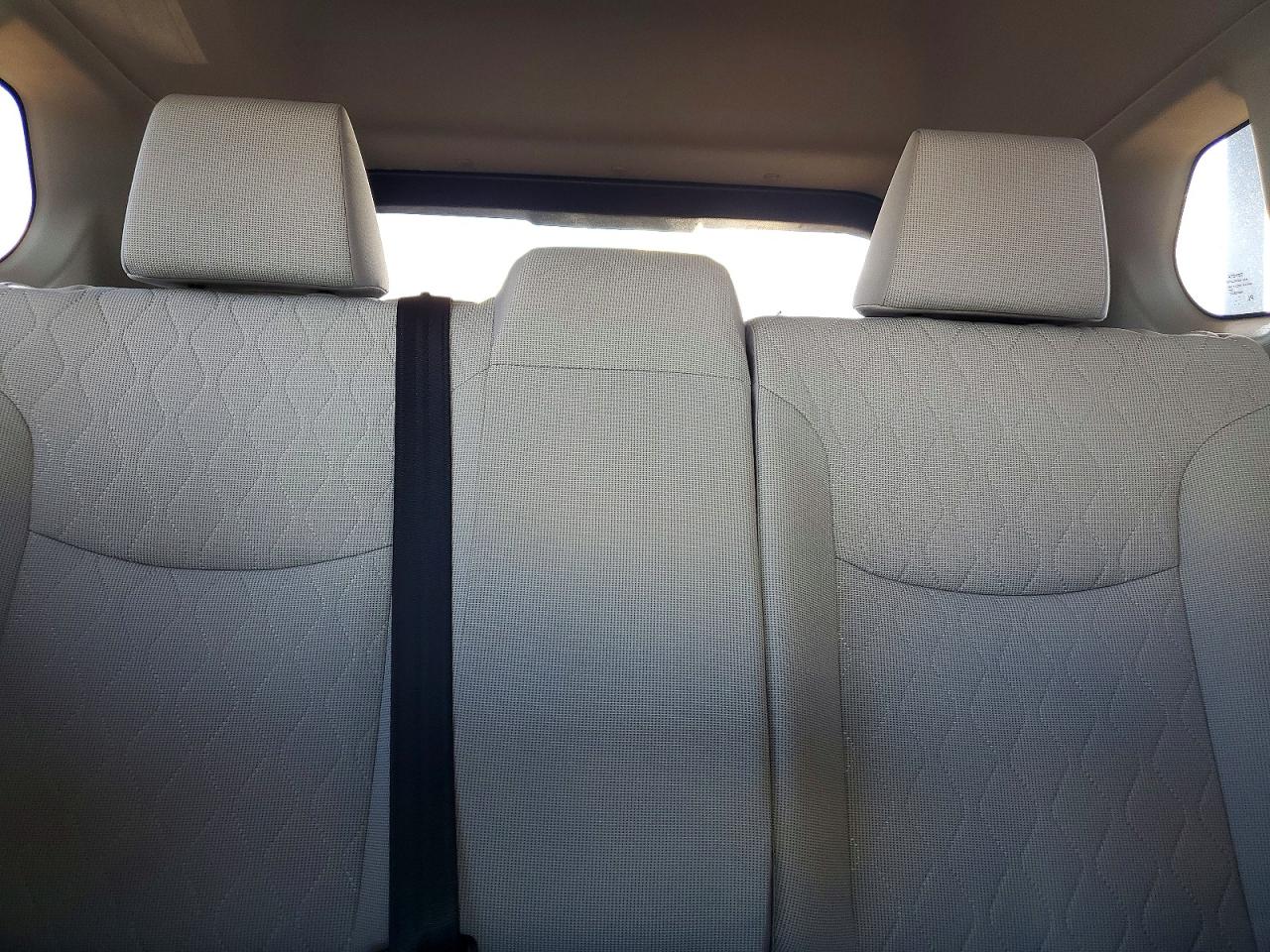 2023 TOYOTA COROLLA CROSS LE photo 10
