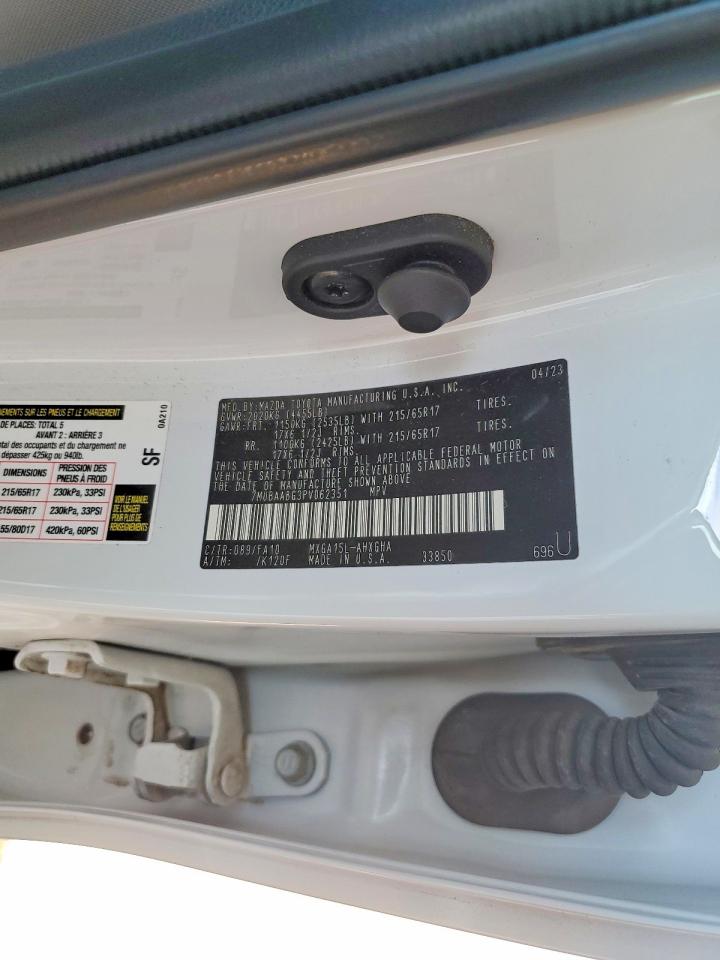 2023 TOYOTA COROLLA CROSS LE photo 13