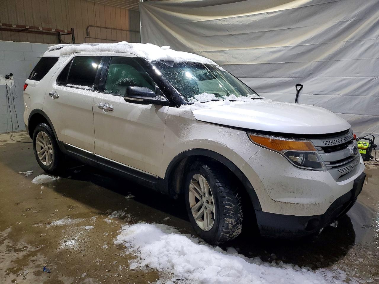 2014 FORD EXPLORER XLT photo 4