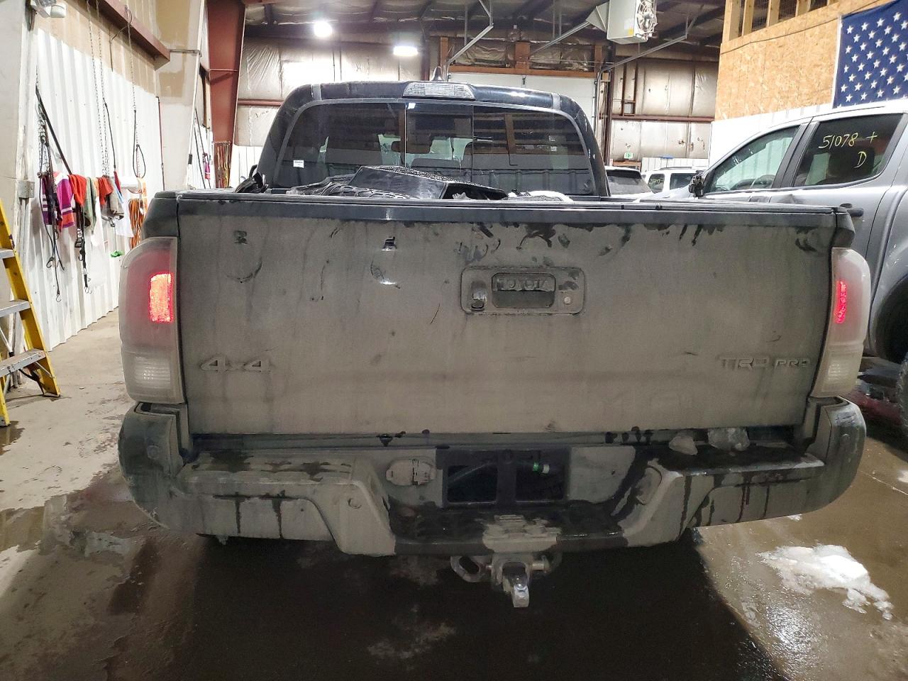 2021 TOYOTA TACOMA photo 6
