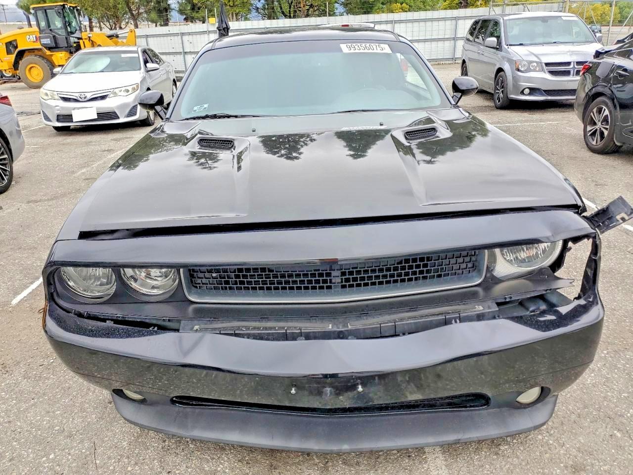 2012 DODGE CHALLENGER R/T photo 5