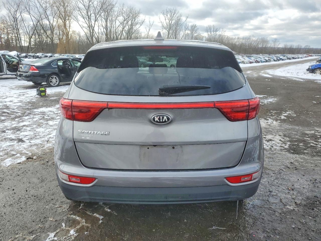 2017 KIA SPORTAGE LX photo 6